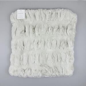 Pottery Barn Pillow Cover Womens 18x18 PB Ruched Faux Fur Ivory Soft Decorative